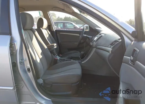 2009 Hyundai Sonata Gls z USA, uszkodzony, nr VIN 5NPET46CX9H523807